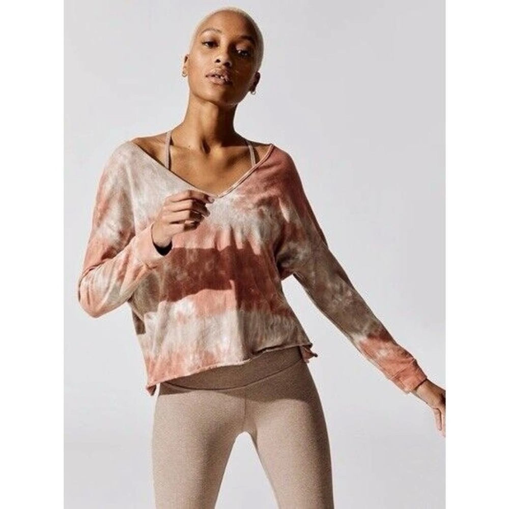 Beyond Yoga Open Neck Pullover in Chai Cloud Dye